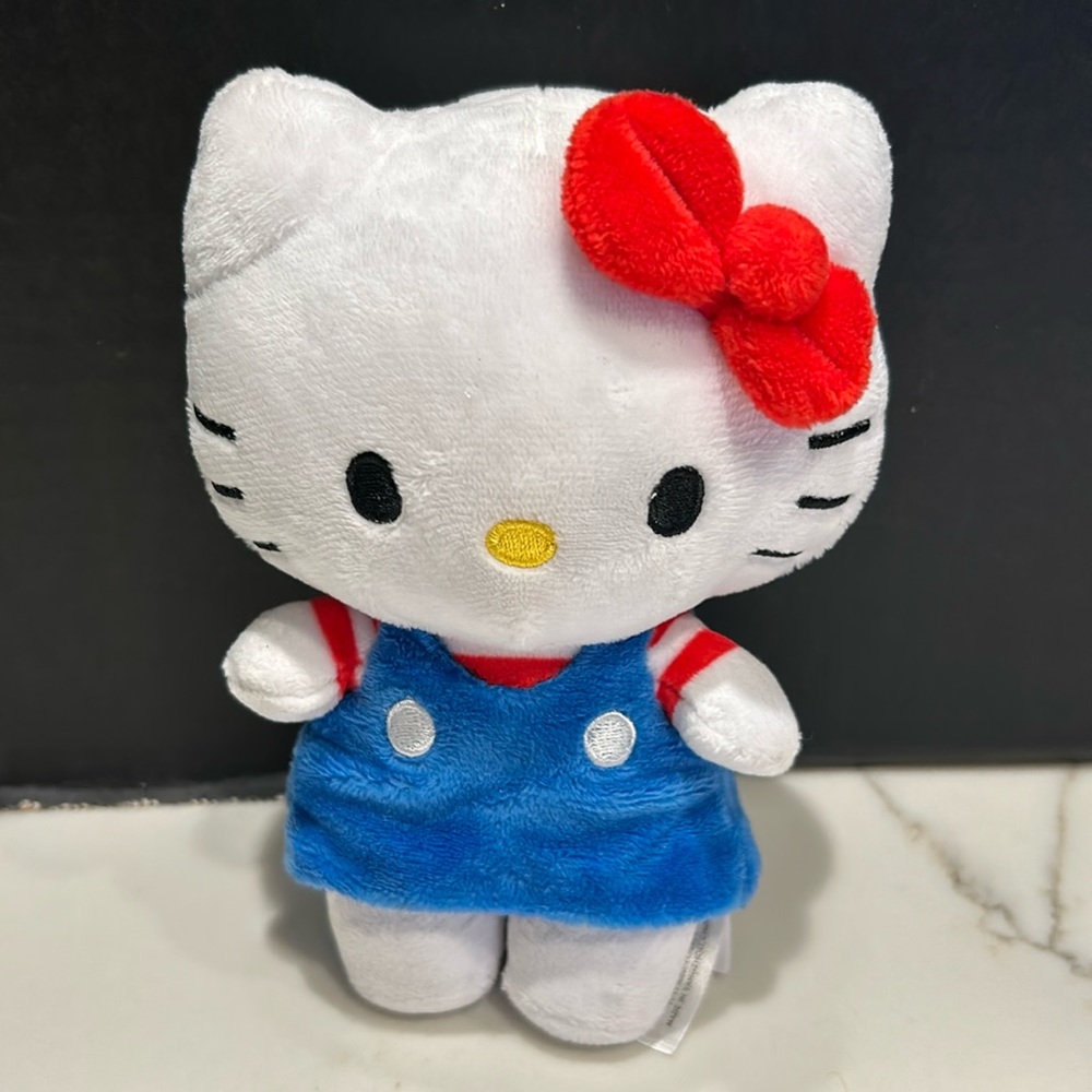 HELLO KITTY 2023 Plushie ❤️